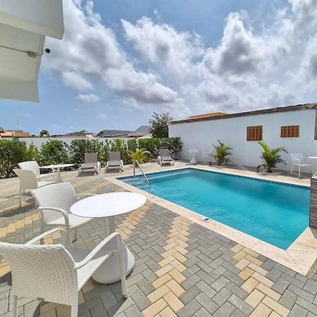 Ocean Breeze Apartments In Aruba 奥拉涅斯塔德 外观 照片