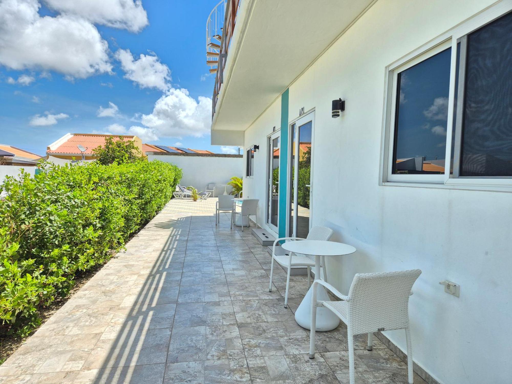 Ocean Breeze Apartments In Aruba 奥拉涅斯塔德 外观 照片